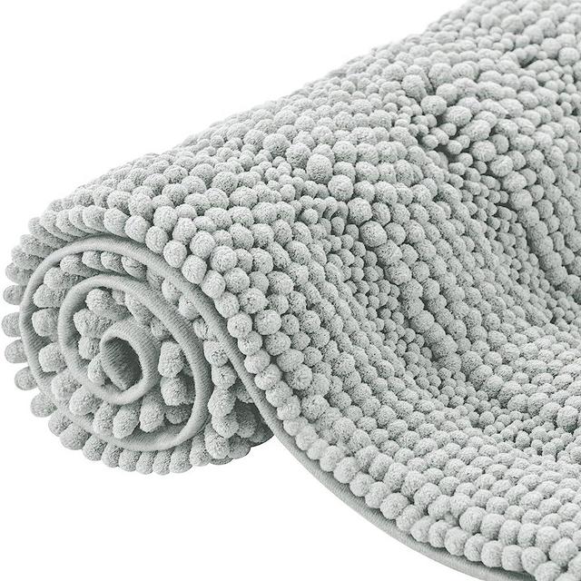 CHUN YI Bathroom Rug Chenille Soft Bath Rug for Bathroom Water Absorbent Bath Mat Cozy Thick Shower Rug Non-Slip Plush Rugs for Bathtubs Machine Wash Dry (20"x32", Light Grey)