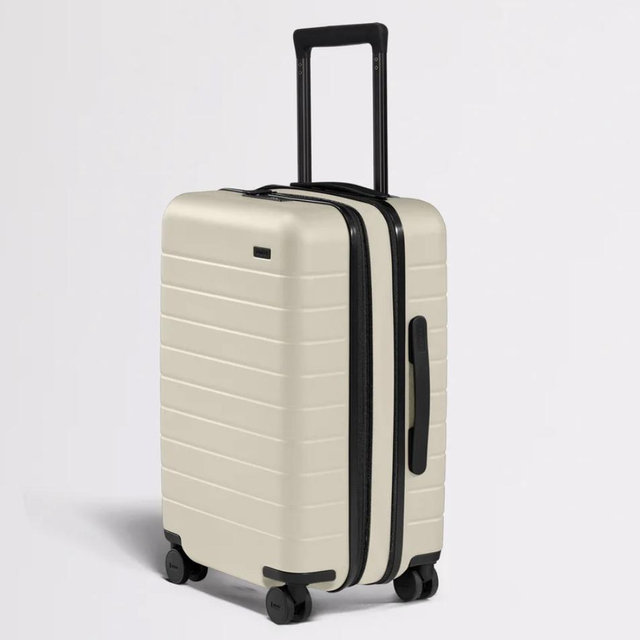 AWAY The Carry-On Flex in Salt White