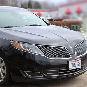 Honeymoon Chauffeur to and from Airport