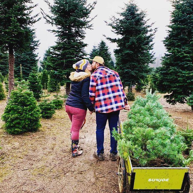 Picking out a Christmas tree