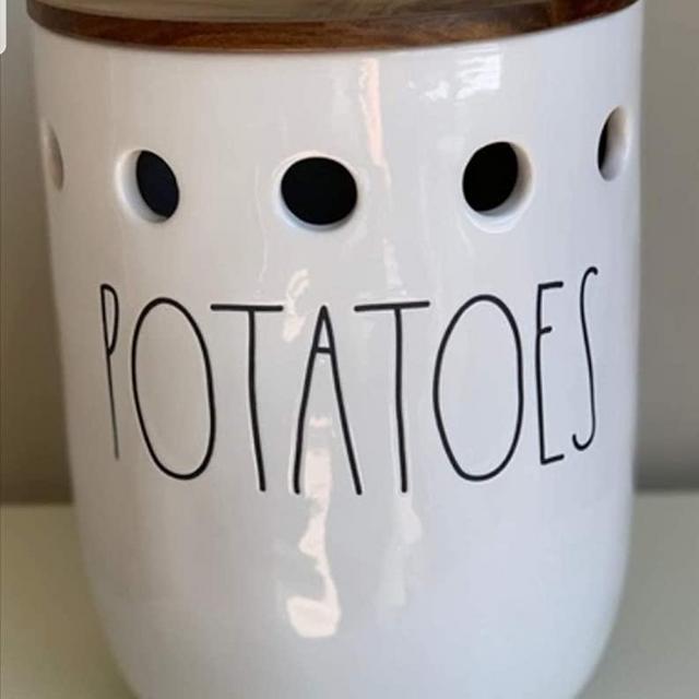 RAE DUNN ARTISAN Collection By Magenta POTATOES Ceramic Cellar w Wooden Lid