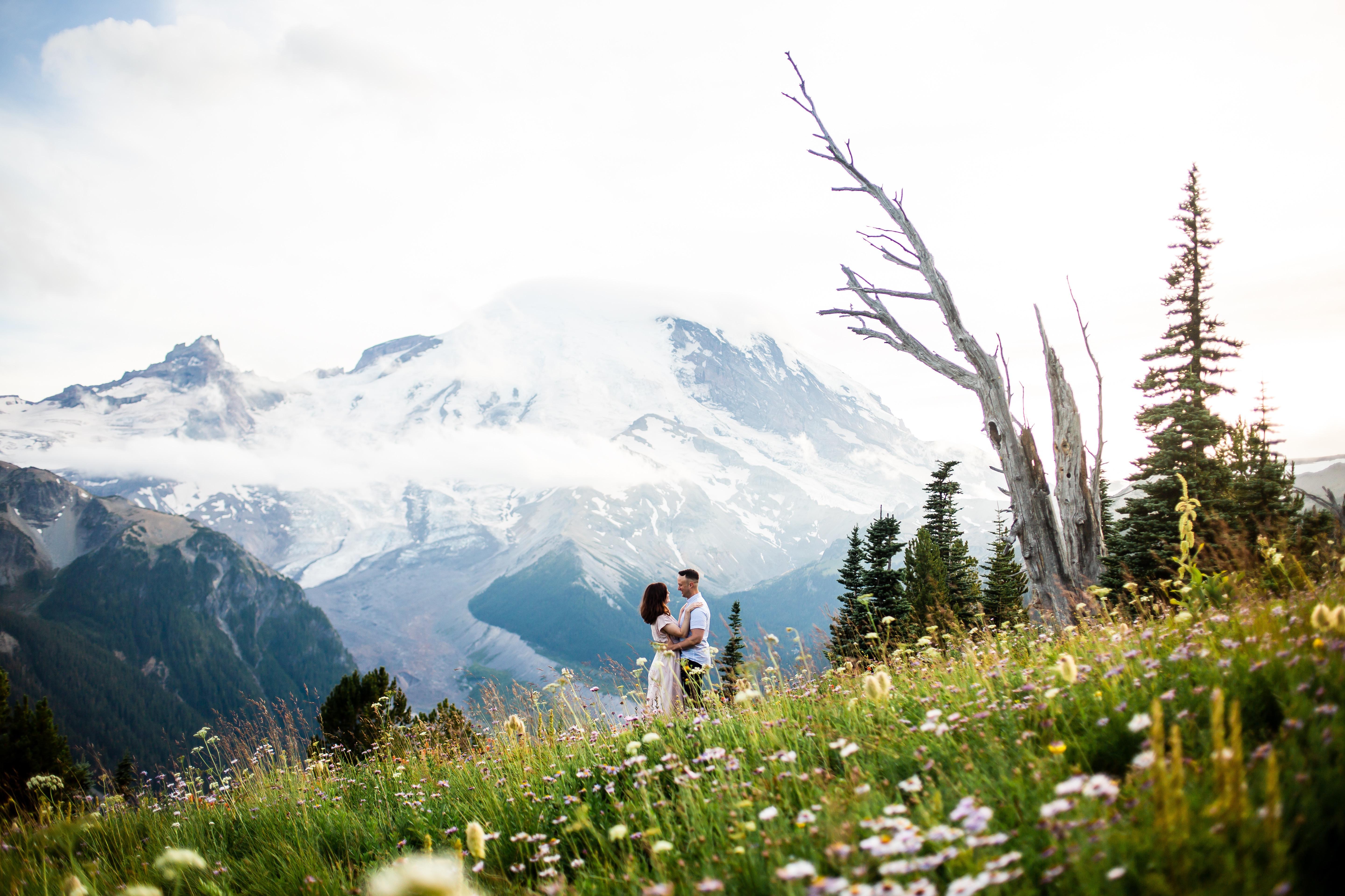 The Wedding Website of Jeanette Traver and Peter Van Steyn