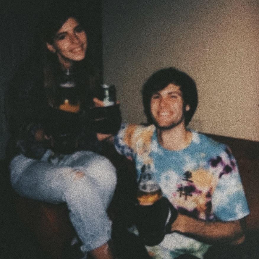 Edward 40 hands and a sidewalk slammer.
◦Elon, North Carolina - December 2017◦