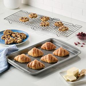 Bakeware Baking Sheet Pan and Cooling Rack Set