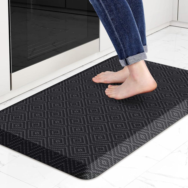 Mattitude 4/5 Inch Thick Kitchen Mat Cushioned Anti-Fatigue Floor Mat Waterproof Non-Slip Mats and Rugs Standing and Comfort Desk Mats for House Sink Office Laundry (Black, 17.3"x28")