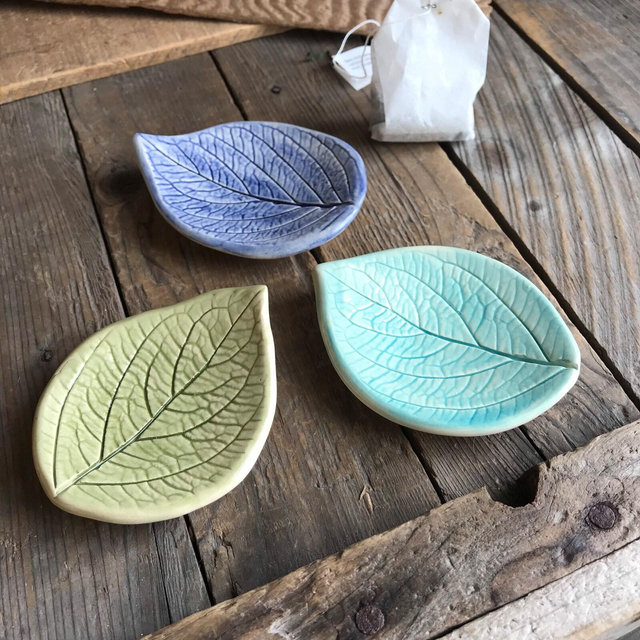 Hydrangea Leaf dishes, set of 3, small gift, hydrangea leaf dishes, leaf tea rests, leaf ring dish, leaf Tea bag Holder, Leaf spoon rest