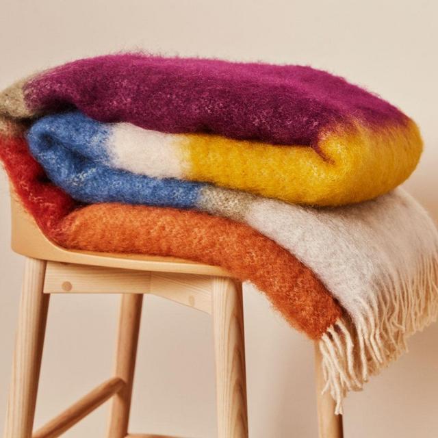 Matisse Throw M-4