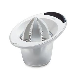 OXO Good Grips® Citrus Juicer