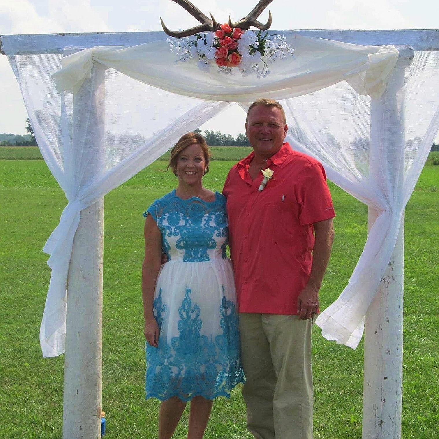 Kevin and Donna Bringe. The groom’s aunt and uncle.
