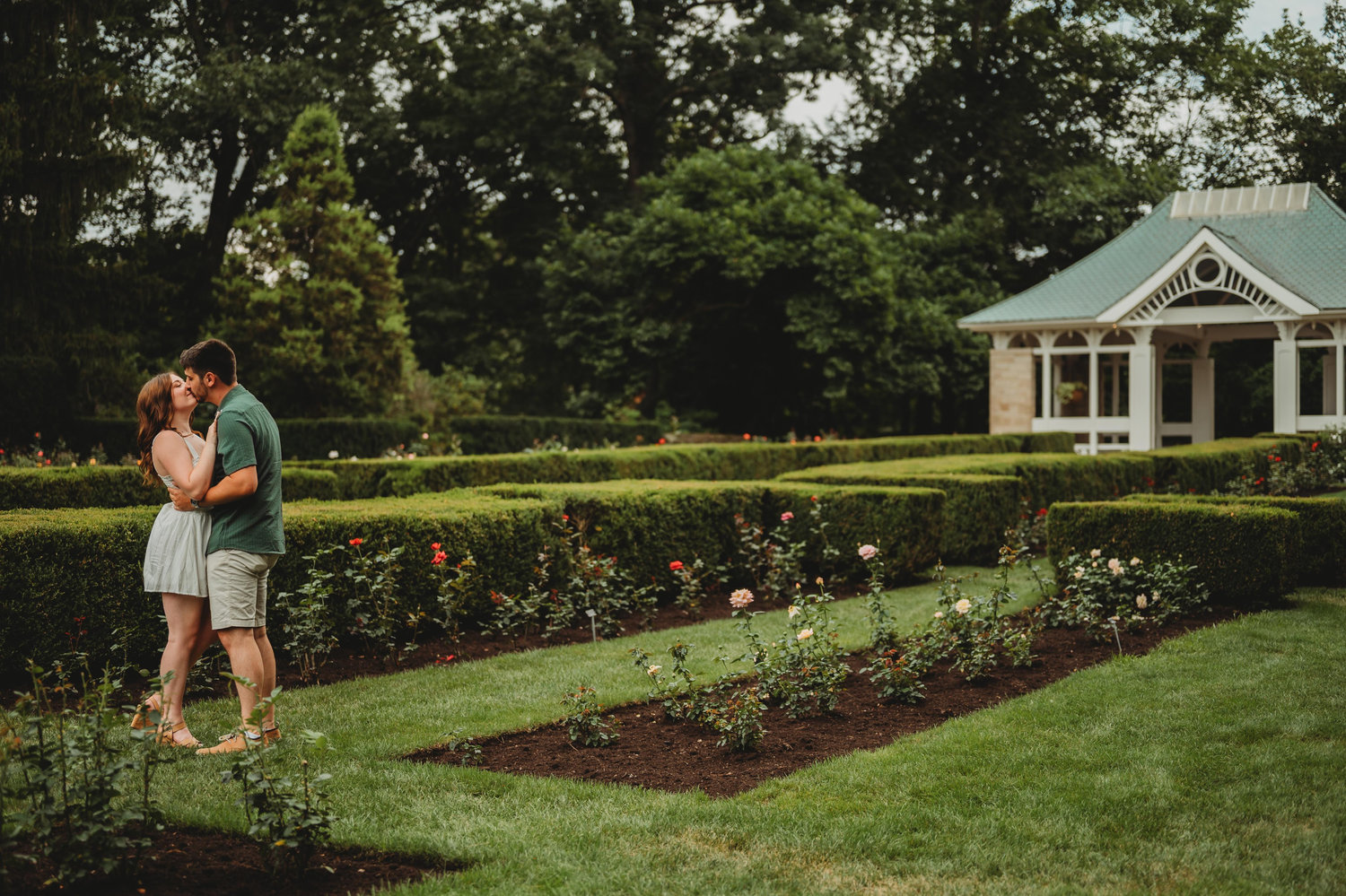 The Wedding Website of Sydney White and Frank David Bucciarelli