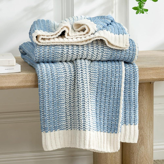 Amélie Home Premium Chenille Throw Blanket, Soft Cozy Luxury Two-Tone Knit Blanket for Couch, Sofa, Chair, Home Decor, Blue & Ivory 50"x60"