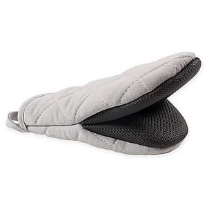 7-Inch Grabber Mini Oven Mitt in Silver