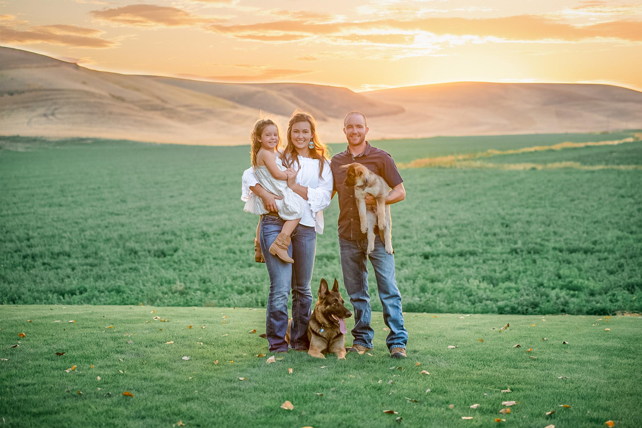 The Wedding Website of Devyn Wolfe and Austin Corean