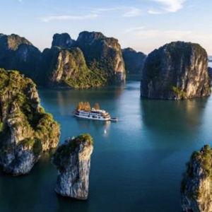 Cruise Ship in Ha Long Bay