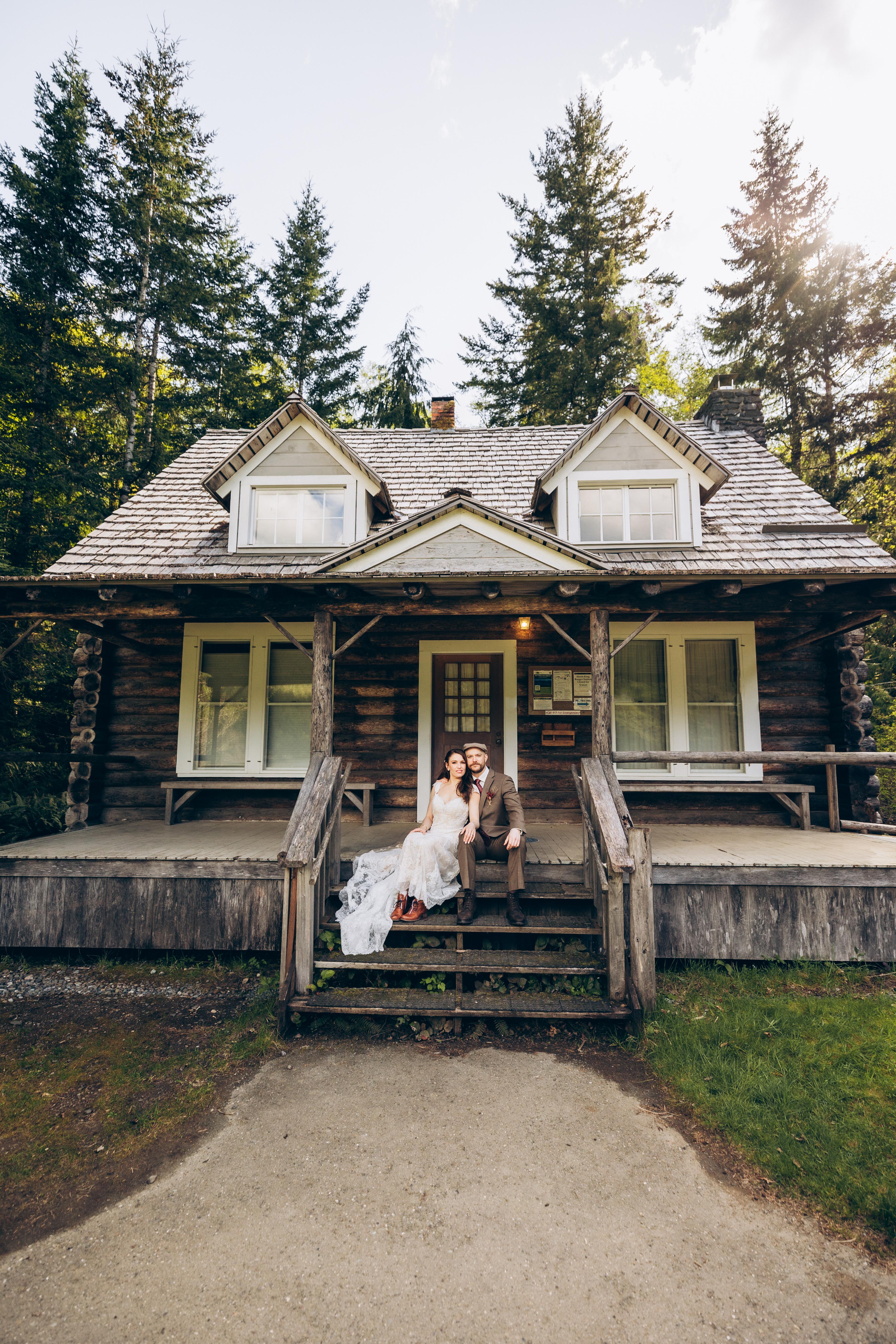 The Wedding Website of Conor McCabe and Elizabeth Dezeeuw
