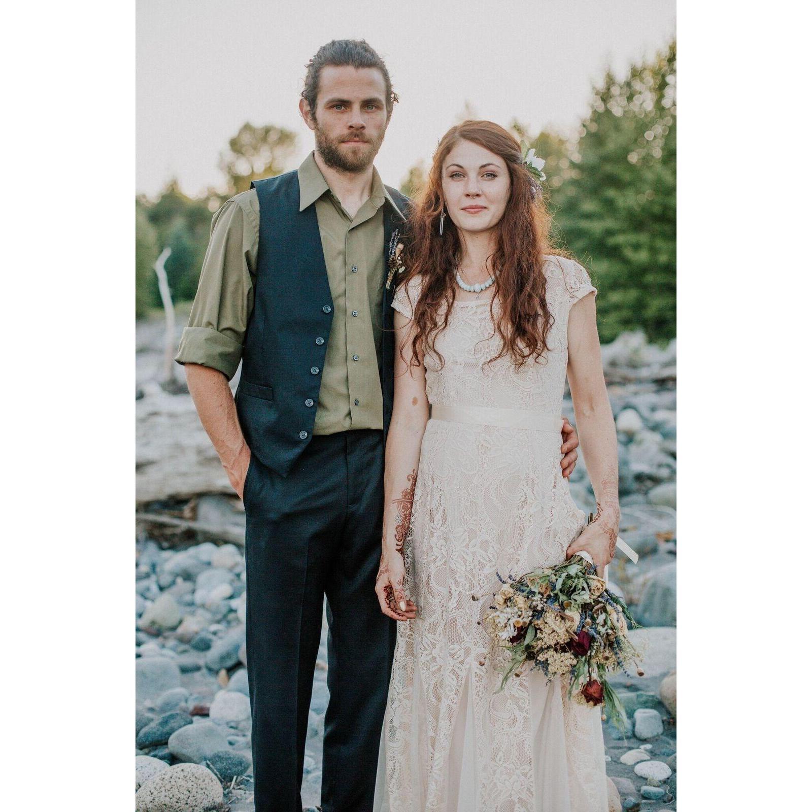 Ms. and Mr. O'Neil

https://www.instagram.com/leahericksonfloral/
