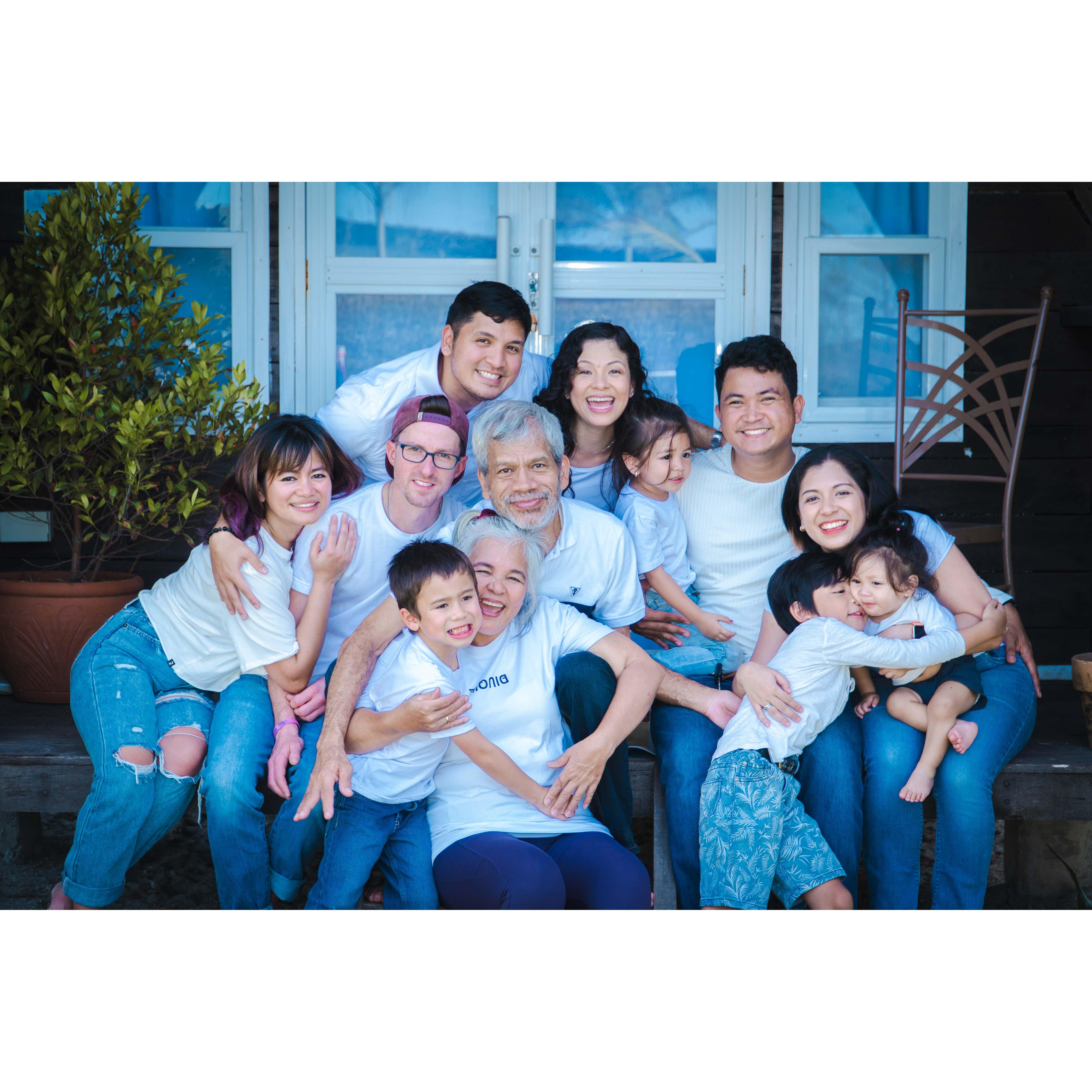 Family picture in the Philippines