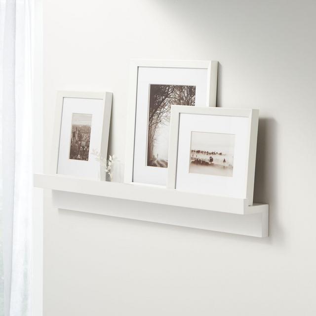 White Photo Ledge & Frame Set