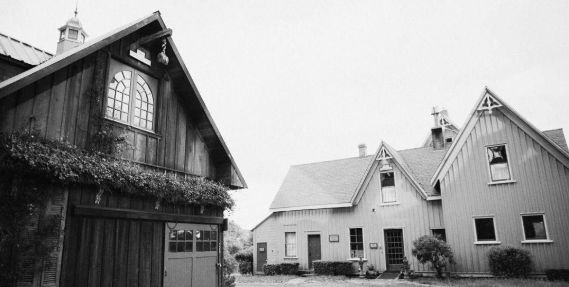 The Wedding Website of Dan Hill and Anna Lyon