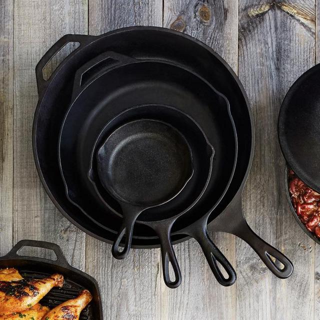 Lodge Skillet, 15.25"