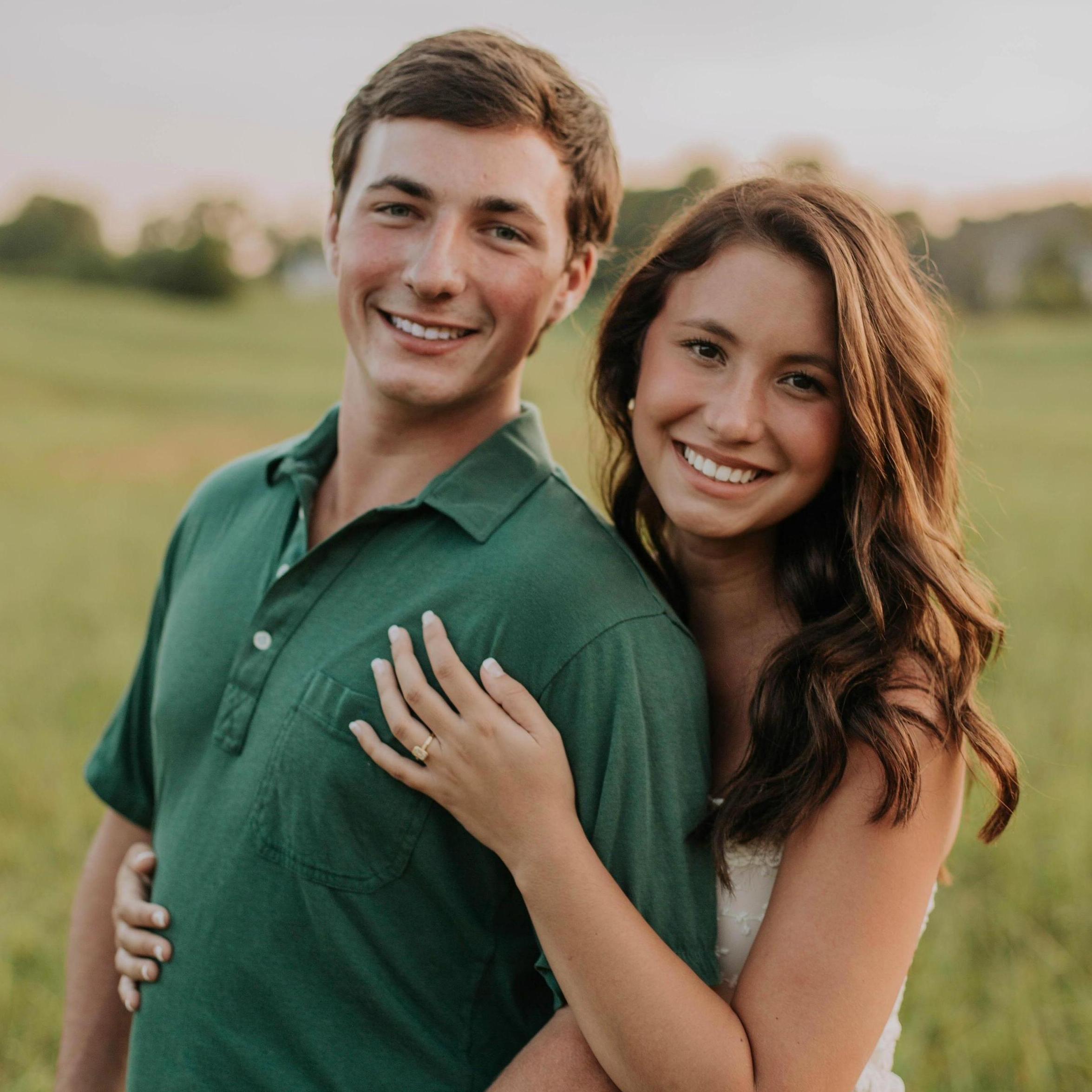 Our sweet friend Mac took our engagement pictures :')
