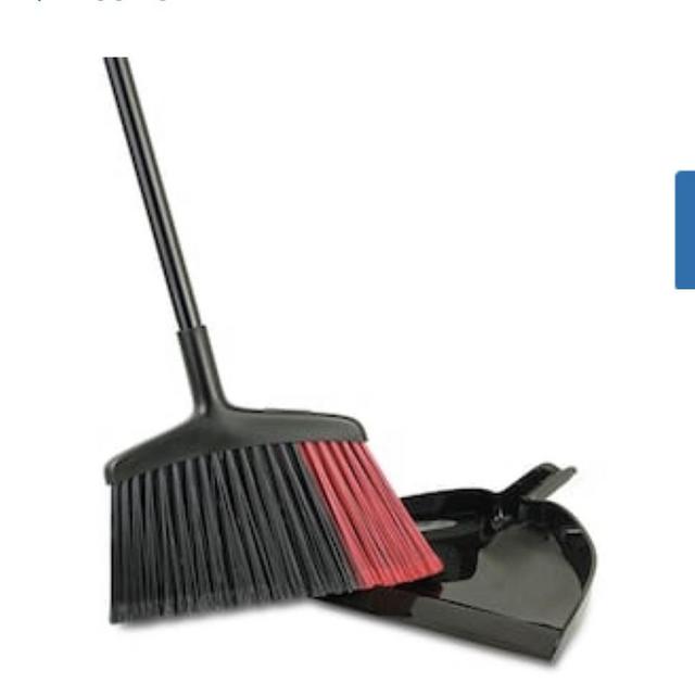 Libman 14-in Poly Fiber Upright Broom With Dustpan