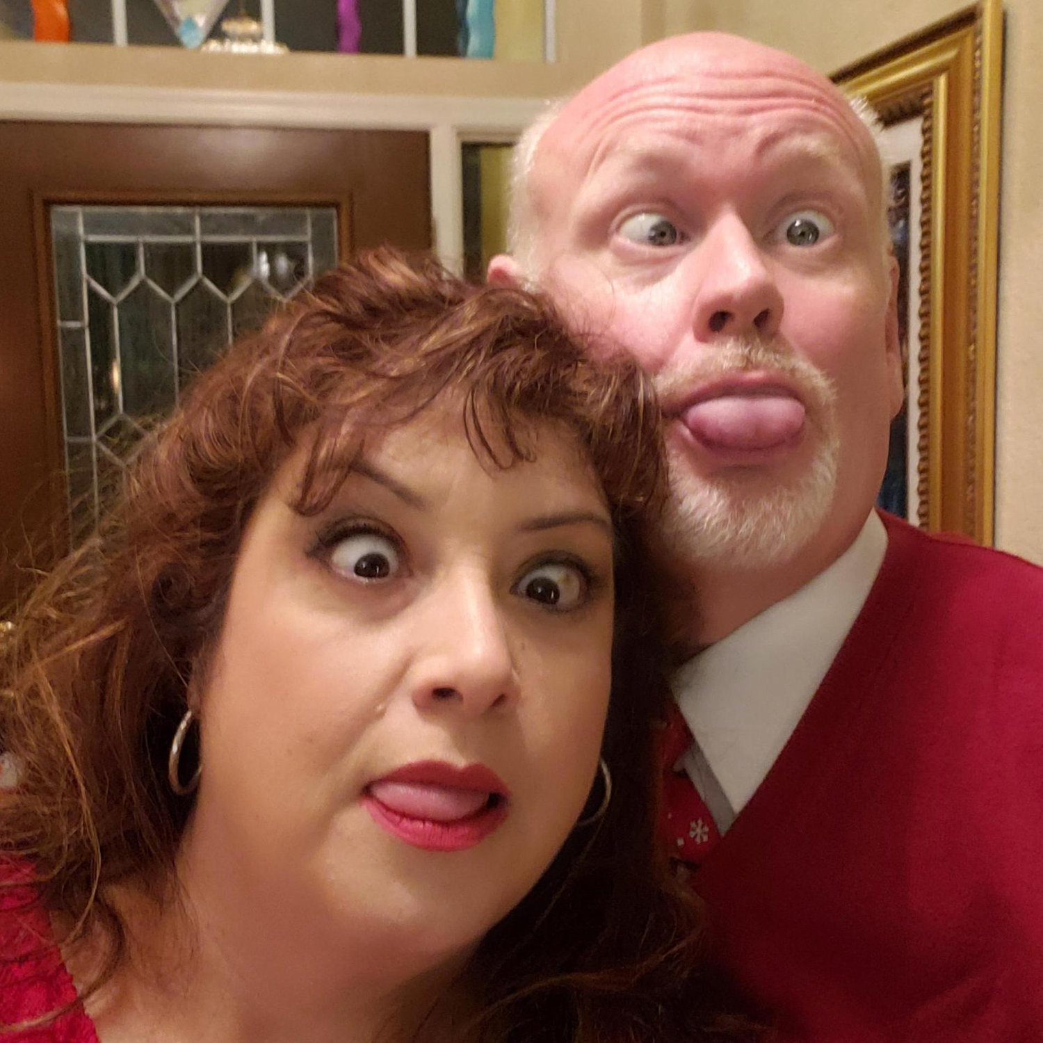 Sometimes you just have to let your inner goofball out...
1 Goofball + 1 Goofball = 2 Happy Goofballs in a Love Bubble!