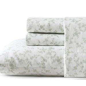 Laura Ashley - Queen Sheet Set, Buttery-Soft Bed Sheets with a Naturally Silky Smooth Cotton Sateen Lightweight Feel - Matching Pillowcases & Fitted Sheet (Fiona Green)