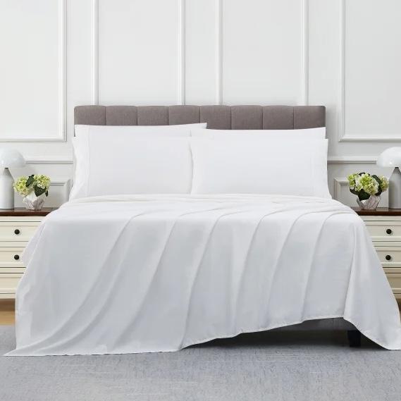Kirkland Signature 680 Thread Count White Queen Sheet Set