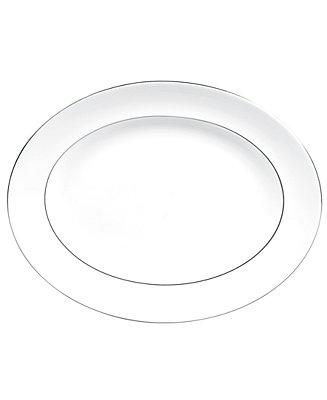 Dinnerware, Blanc sur Blanc Medium Oval Platter