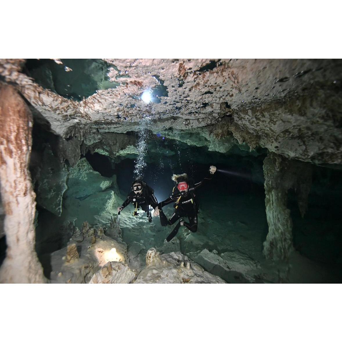 Mexico cenote diving!