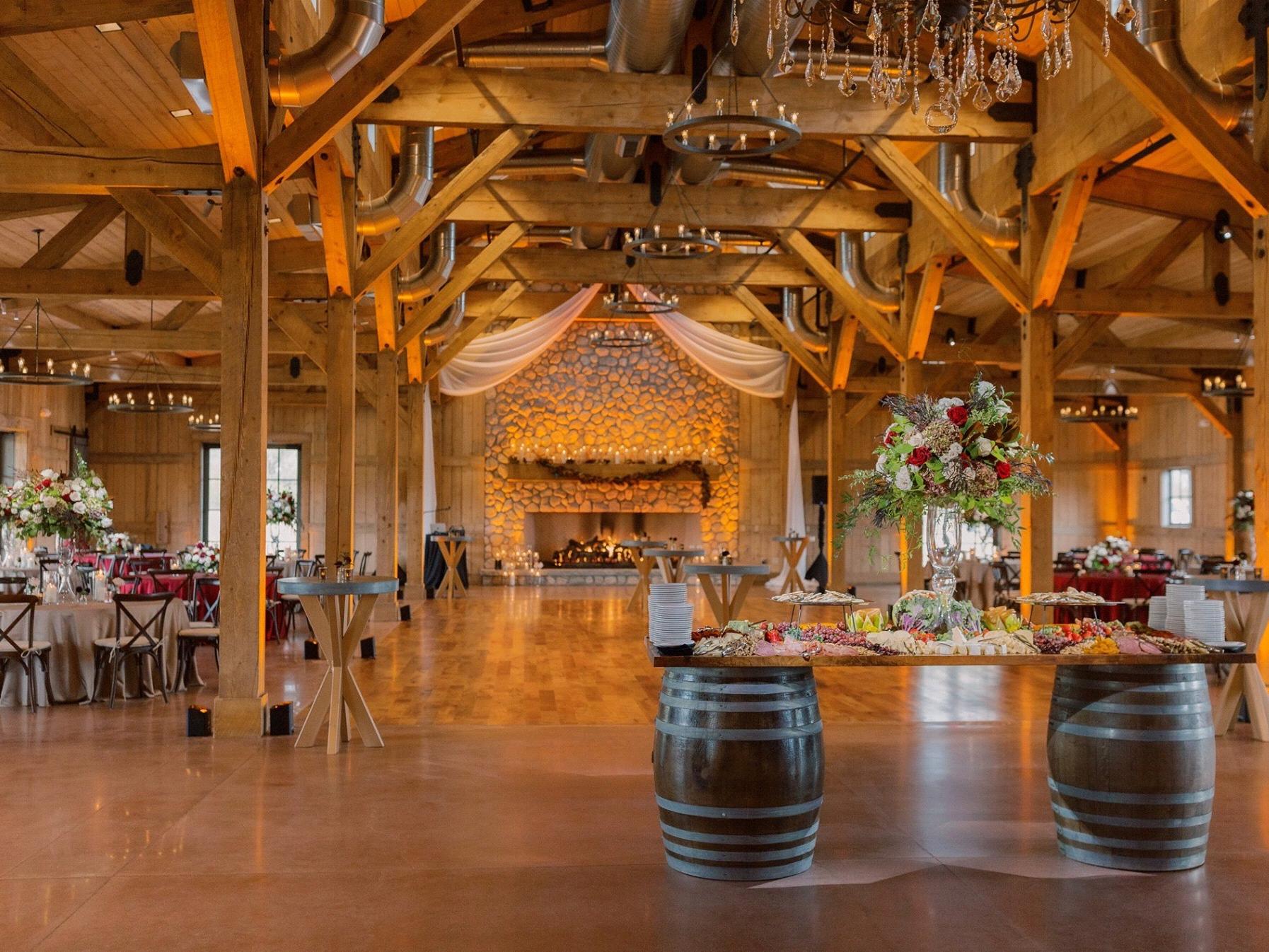 The Wedding Website of Dana Almeida and Ian Elich