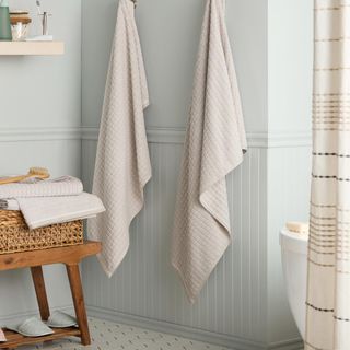 Everyday Textured Windowpane Bath Towel, Set of 4