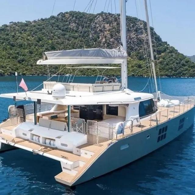 Honeymoon Boat Ride Excursion