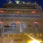 Townhouse Boutique Hotel & Rooftop