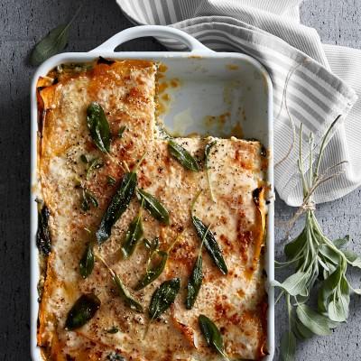 Williams Sonoma Essential Covered Rectangular Baker