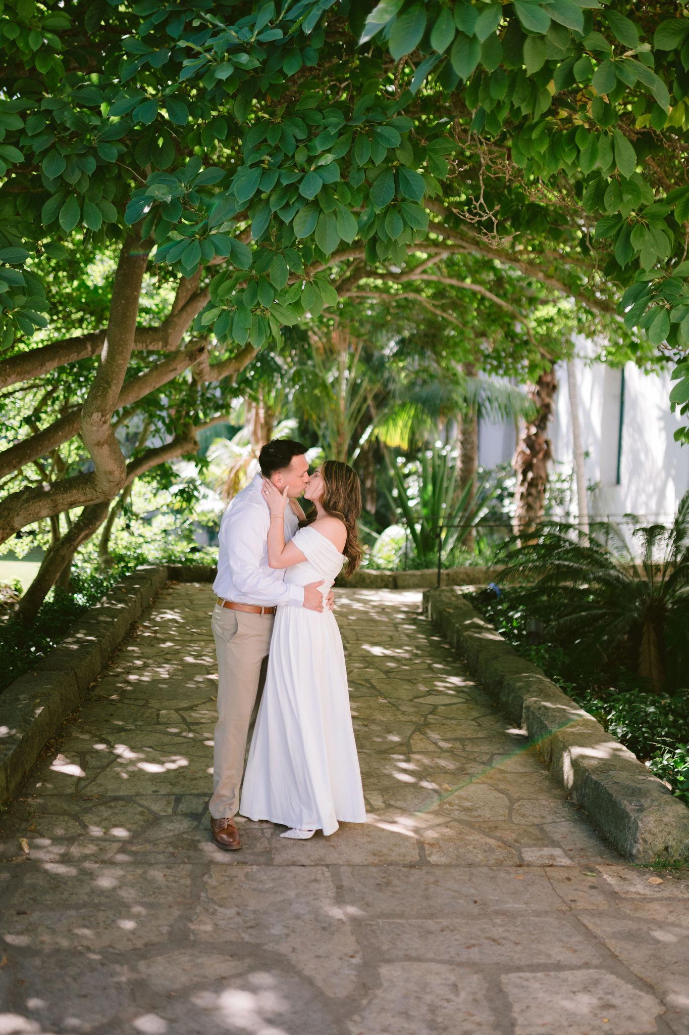 The Wedding Website of Lily Richardson and Noe Carlos