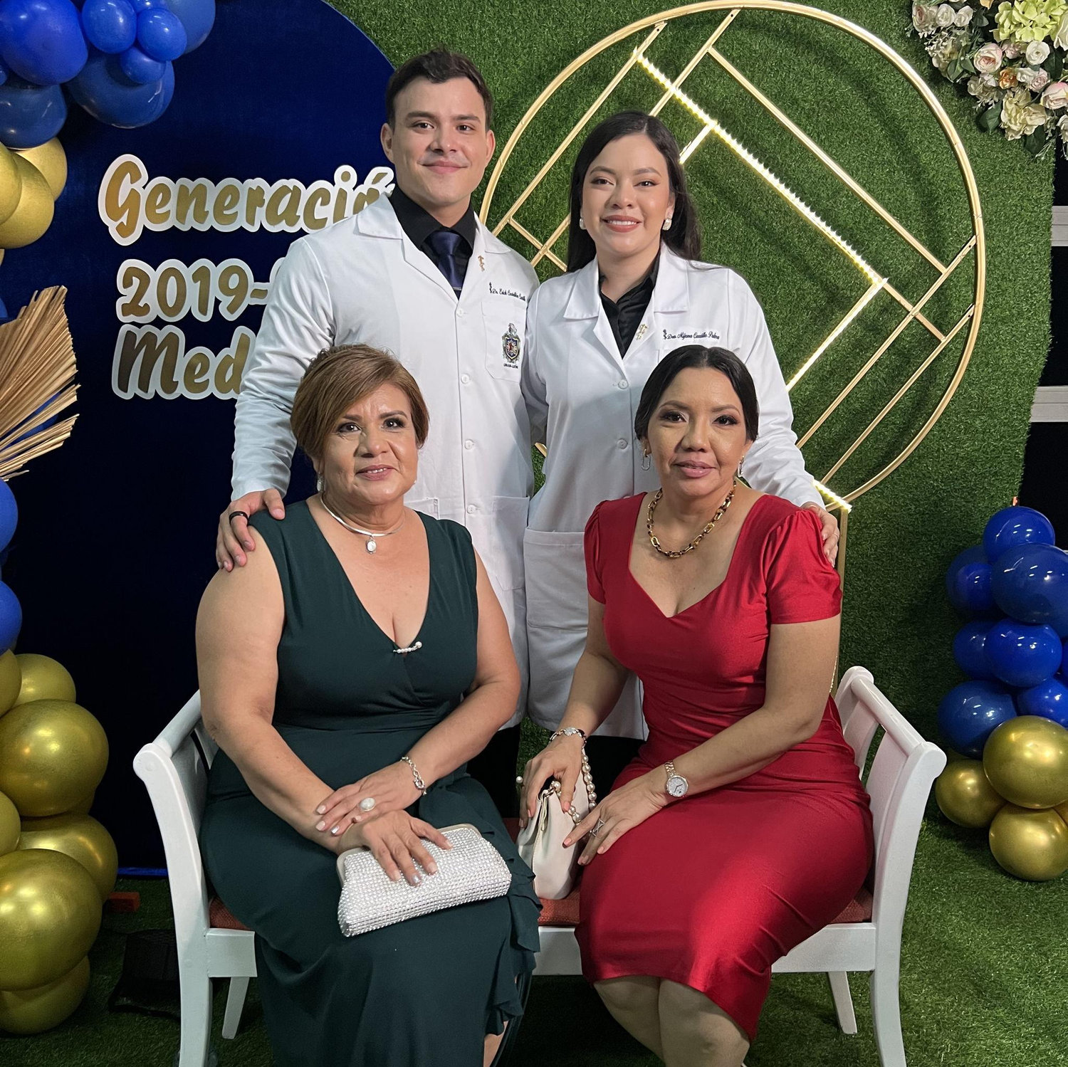 Cumpliendo nuestros sueños junto a nuestras madres!
