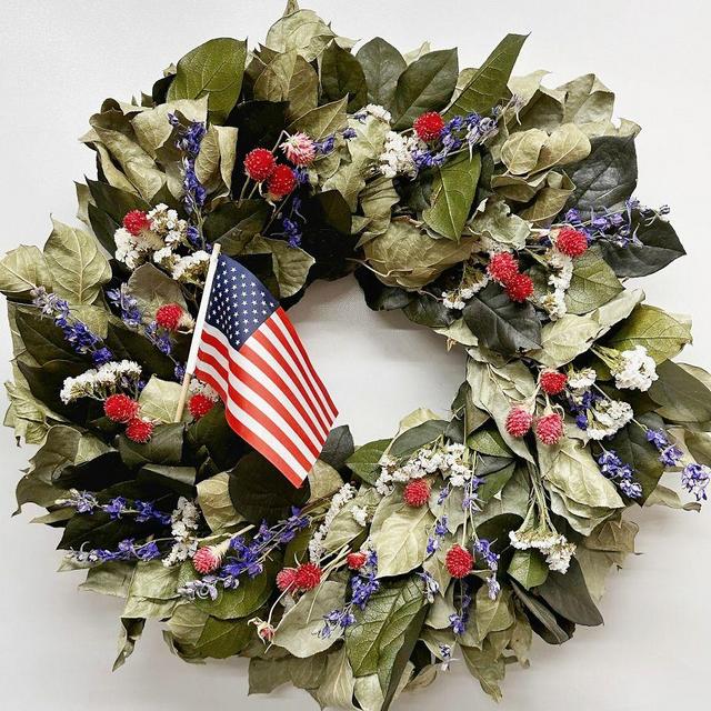 Dried Patriotic Wreath with Flag, 20"