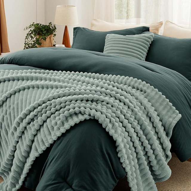 Bedsure Comforter King Size 5 Pieces - King Size Comforter Set with Fleece Throw Blanket and Decorative Pillow, Lightweiget Bedding Comforter Sets, All Season Bedding Sets, Emerald Green