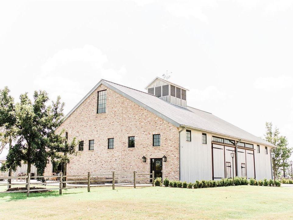 The Wedding Website of Veronica Estrada and Mark Zuluaga