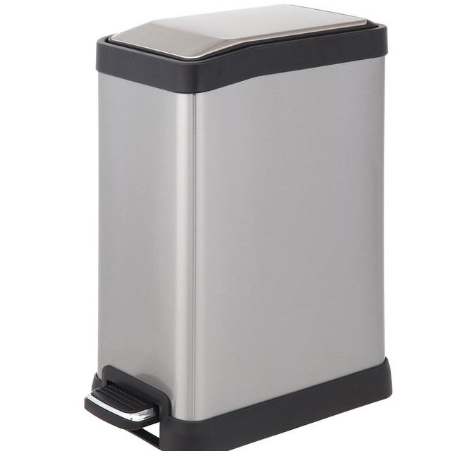 Step trash can for Evie's room