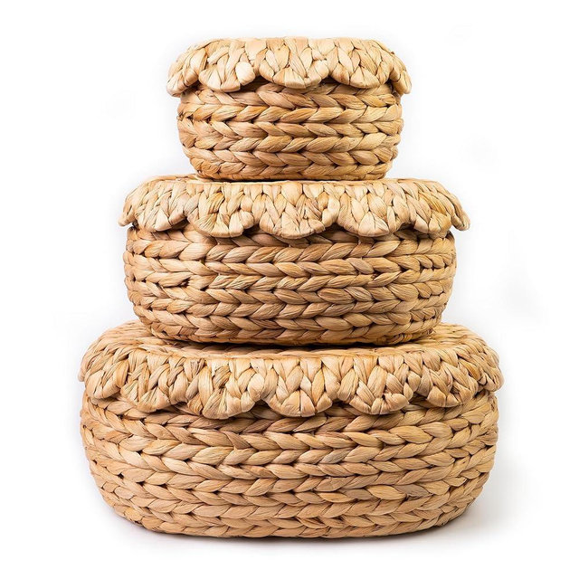 Set of 3 Wicker Storage Baskets with Lid - Decorative Handwoven Rattan Baskets for Organizing, Small Hyacinth Storage Boxes with Scalloped Edges, Natural Woven Storage Bins with Lids (Water Hyacinth)