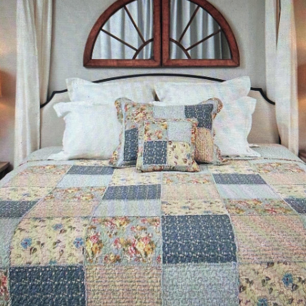 Viola Patchwork Quilt - King