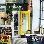 12 Chairs Café