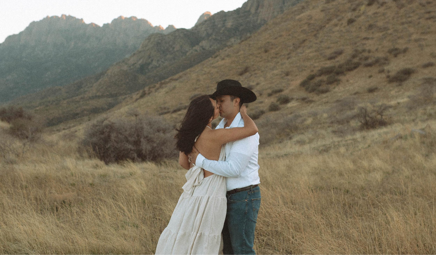 The Wedding Website of Daniela Martinez and Alexander Aguilar