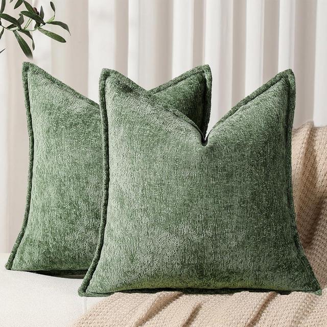DEZENE Pack of 2 Forest Green Decorative Throw Pillow Covers 18x18 Cozy Soft Chenille Accent Vintage Square Couch Pillow Covers for Home Decor Bed Sofa Living Room