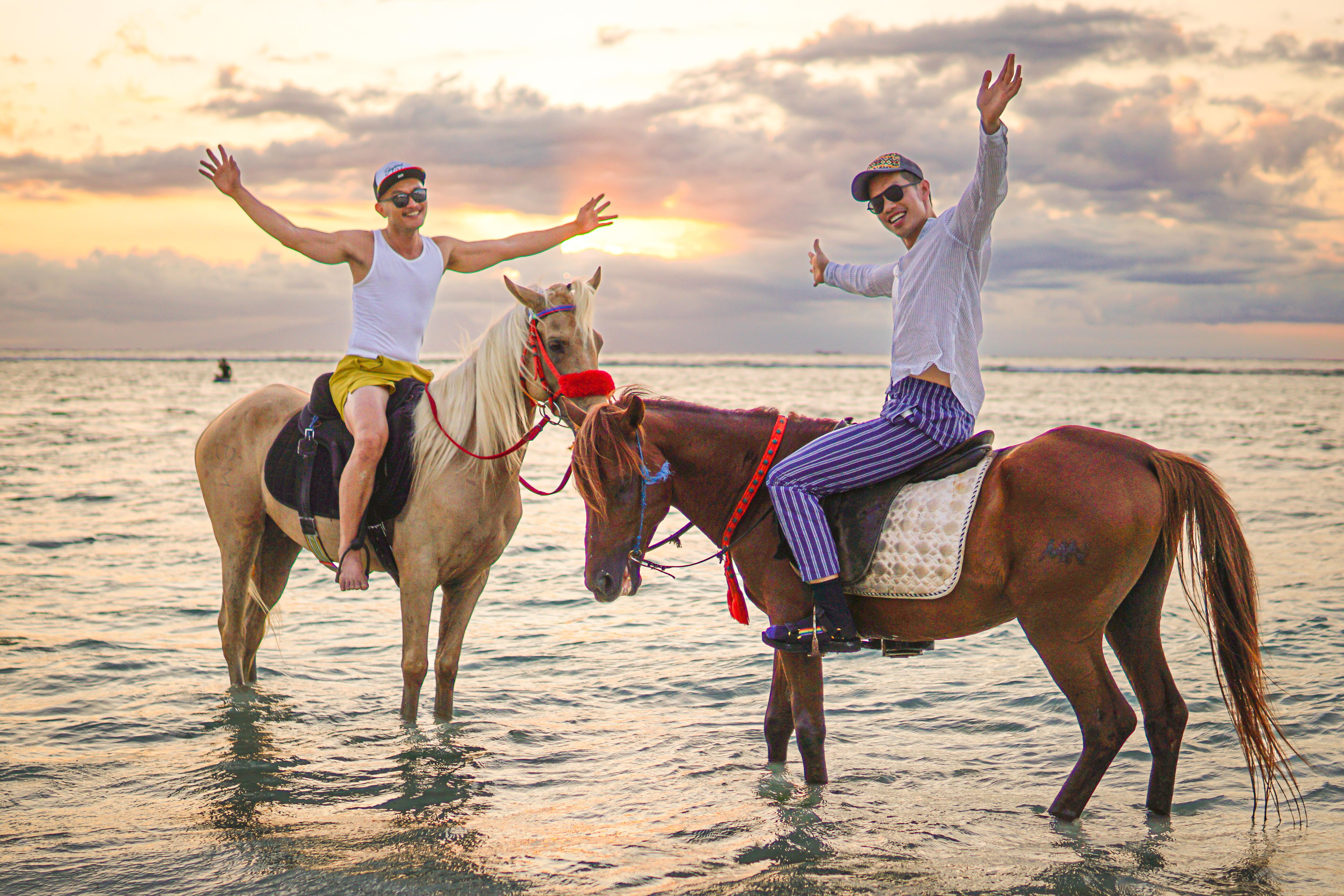 8b7e9b37-a930-4d2a-b371-3ca6567c2a48