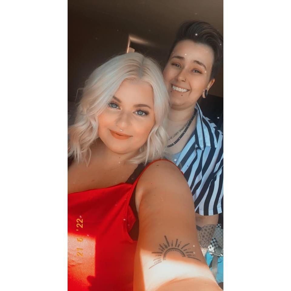 The Band Camino pre-concert selfie. "I Think I Like You" was the song Jess sent to Bray to express her interest after Bray introduced her to the band.