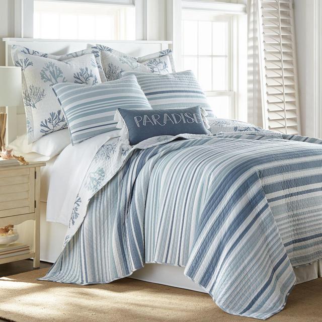 Coastal Living Truro 3-Piece Reversible King Quilt Set in Blue